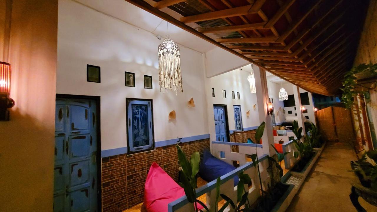 Al Kabron Inn Karimunjawa Buitenkant foto