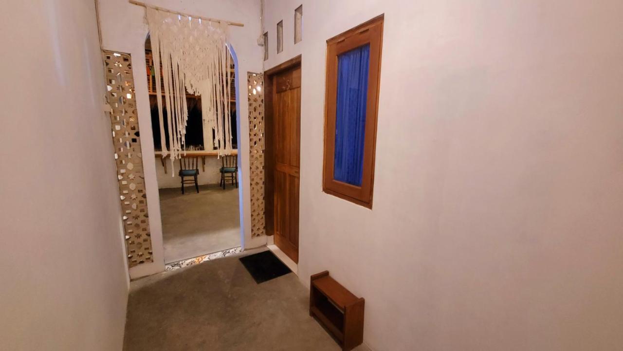 Al Kabron Inn Karimunjawa Buitenkant foto